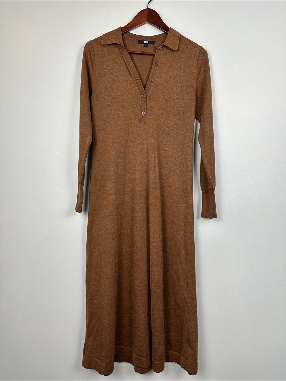 Uniqlo wool blend brown maxi dress long sleeved minimalist neutral fall winter